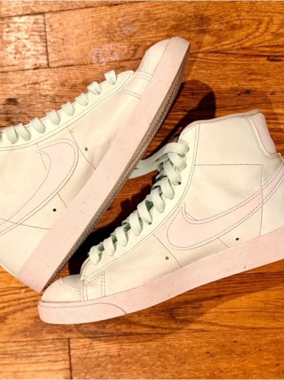 Nike Blazer Mid '77 Leather Sneakers- size 9